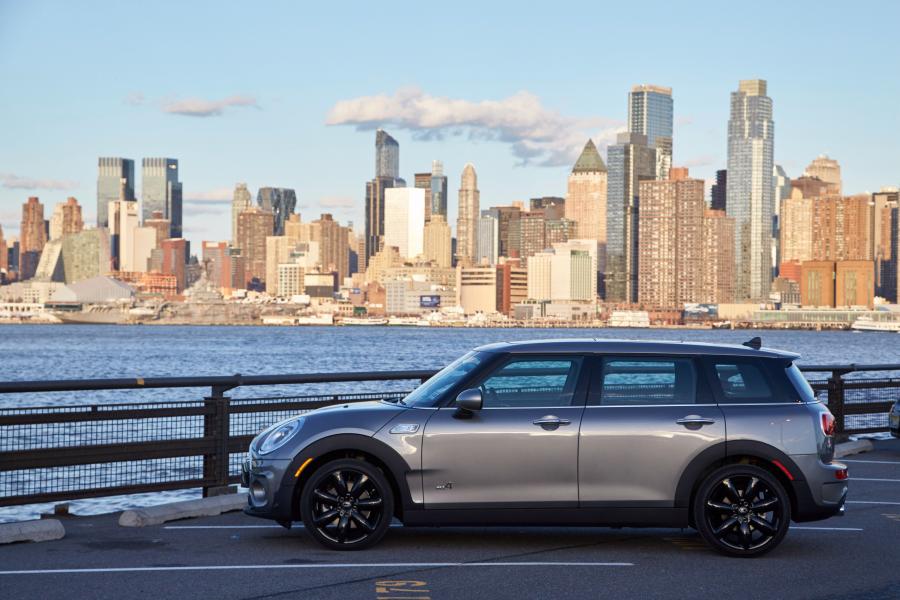  Mini Cooper S Clubman ALL4 2016 года  (US) (фото 19 из 20)